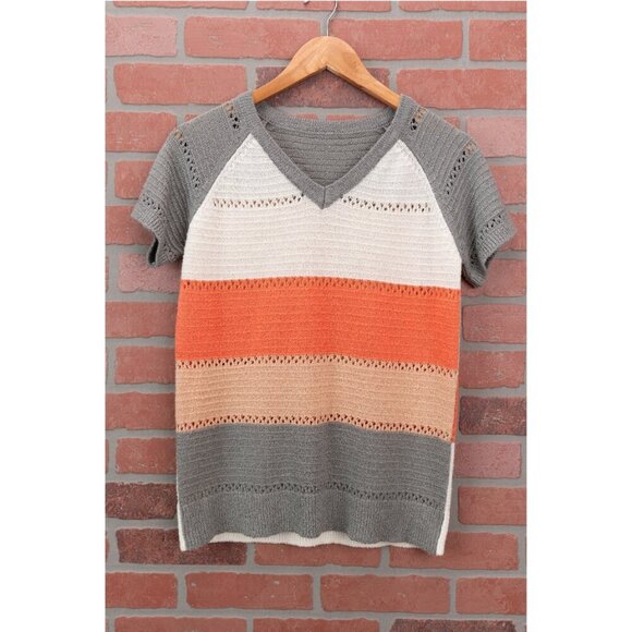 Short Sleeve Color Block Sweater - Small - Picture 6 of 10